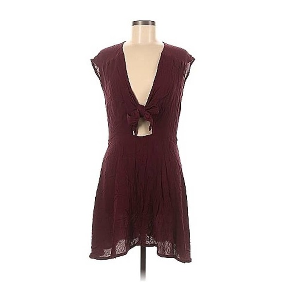 NWT Cleobella Burgundy Axel Tie Front Mini Dress Size Medium - Picture 4 of 7